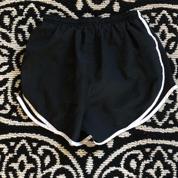 Nike Dri-Fit Short Bundle - Picture 7 of 9